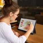 Lenovo launches new range of smart tablets in the UAE