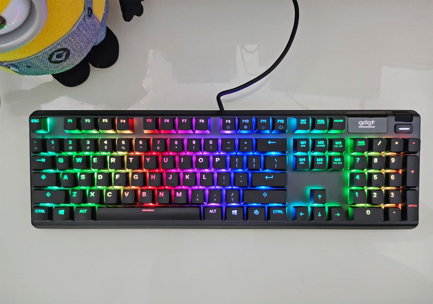 SteelSeries APEX 5 Hybrid Mechanical Keyboard Review Gadgets Middle East