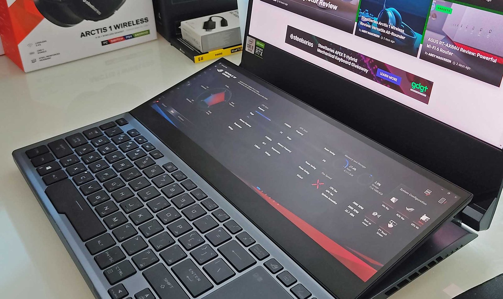 Asus ROG Zephyrus Duo 15 GX550 Review: Two-Screen Cool