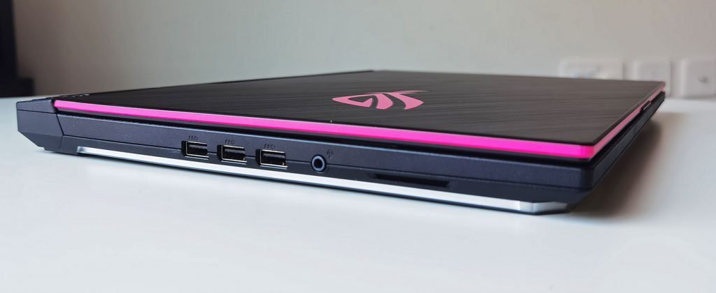 Asus ROG Strix G15 G512LI Electro Punk Review