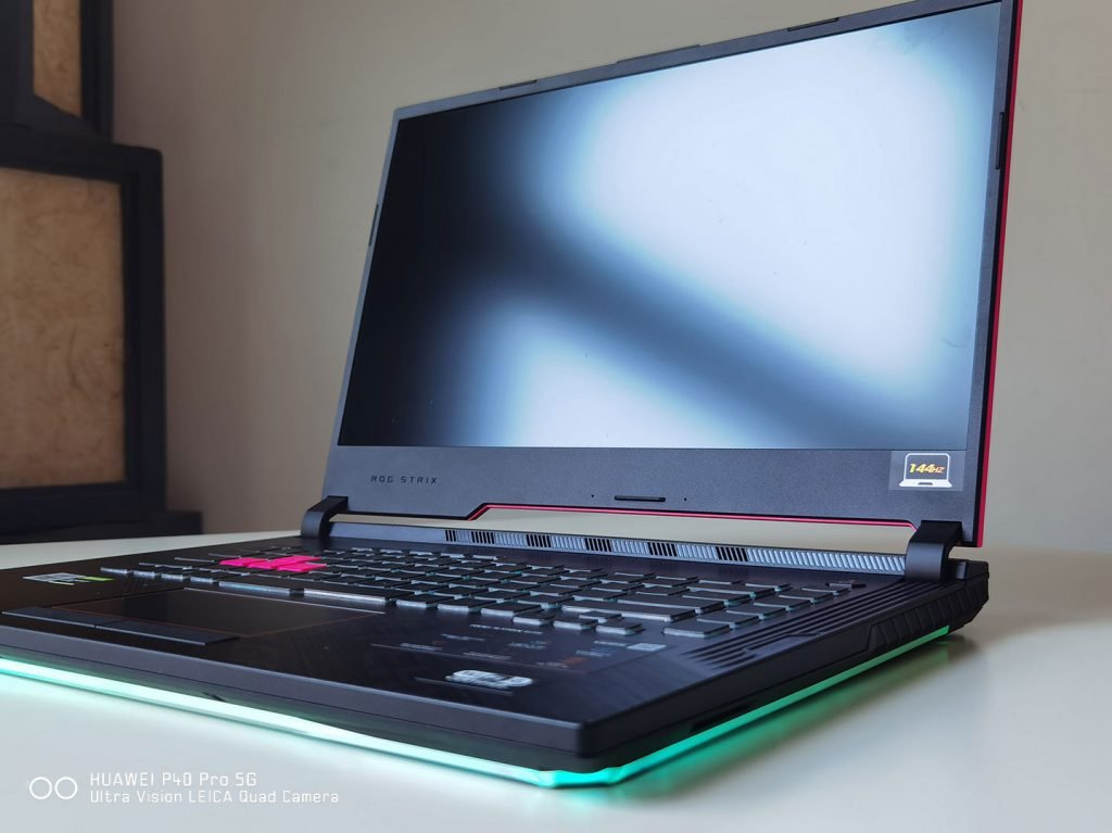 Asus ROG Strix G15 G512LI Electro Punk Review