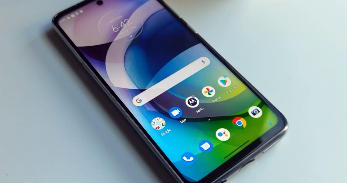 Motorola launches moto g 5G in the UAE for 999 AED