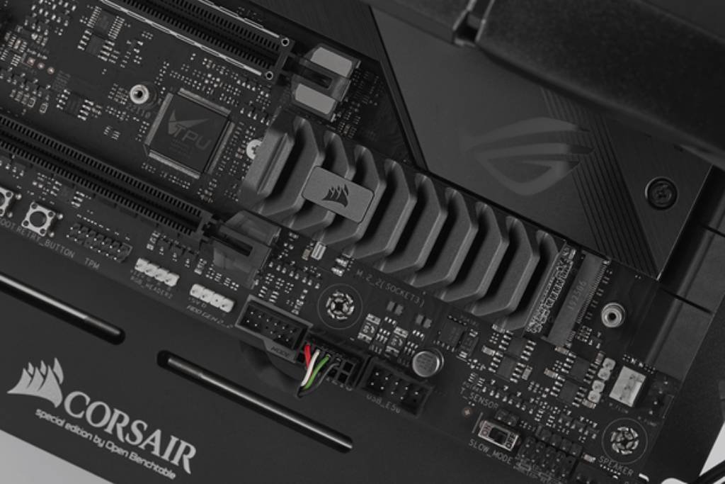 Corsair MP600 Pro XT SSD Review