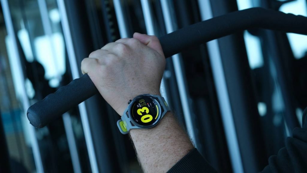 Huawei Launches new WATCH GT Runner in the UAE