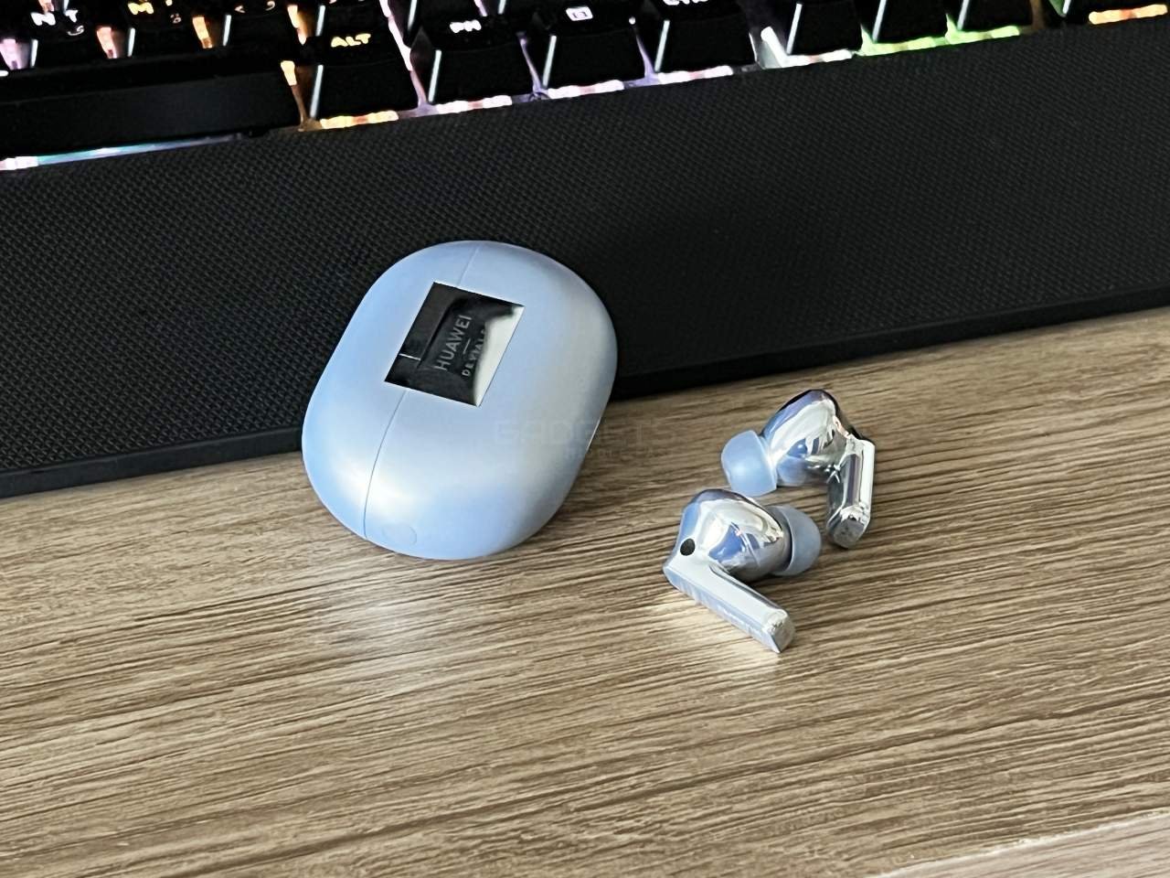 huawei freebuds 5 vs pro 2