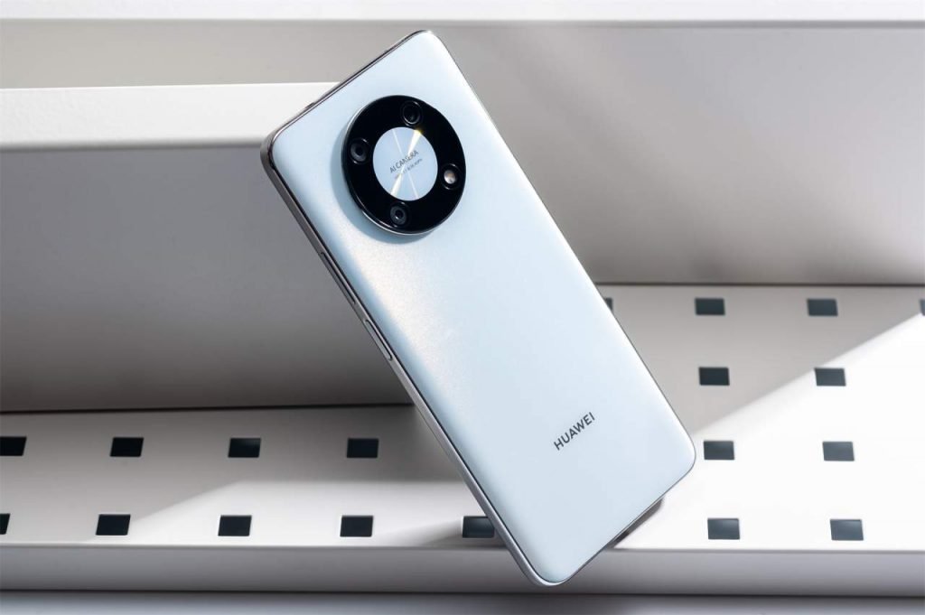 Huawei announces Y90: budget smartphone under AED 1000