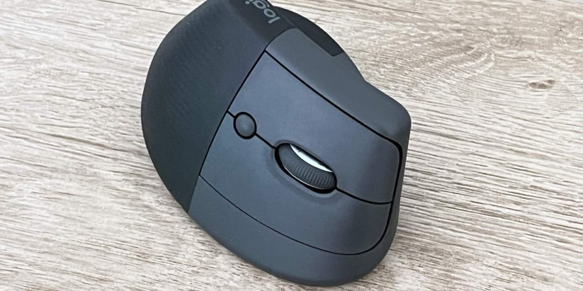 Hands-on review: Logitech Lift vertical ergonomic wireless mouse