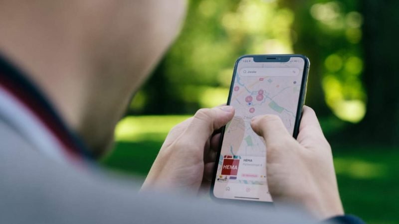 How to use Google Maps offline