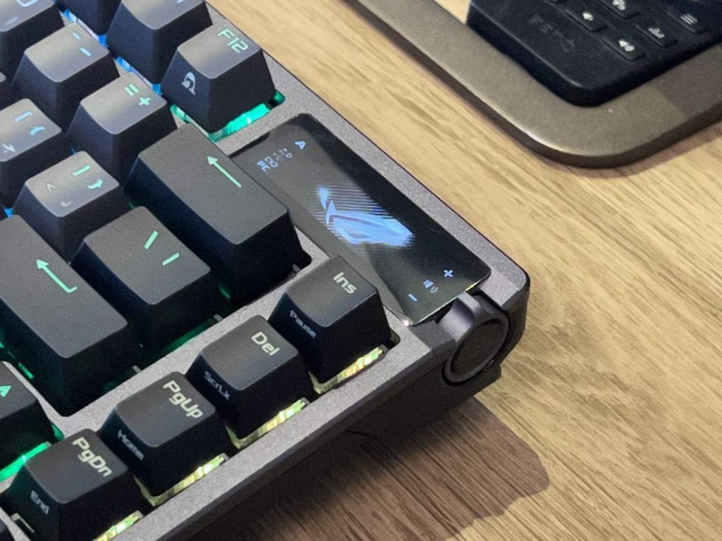 ASUS ROG Azoth Gaming Keyboard Review