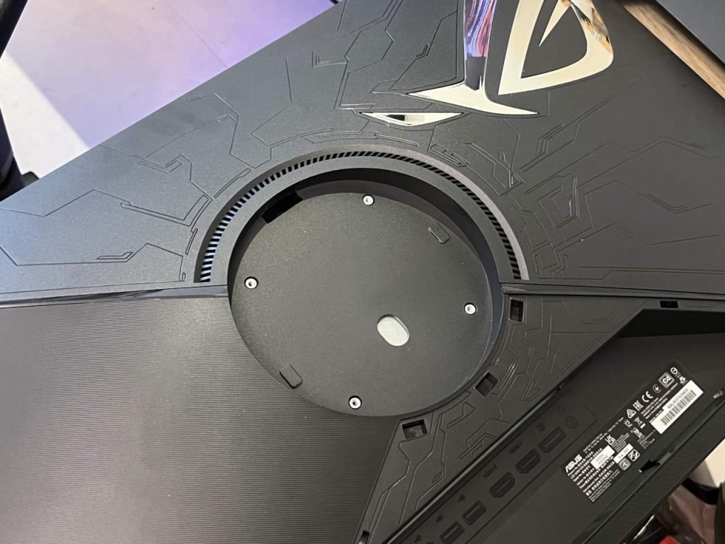 Asus ROG Strix XG32UQ Review