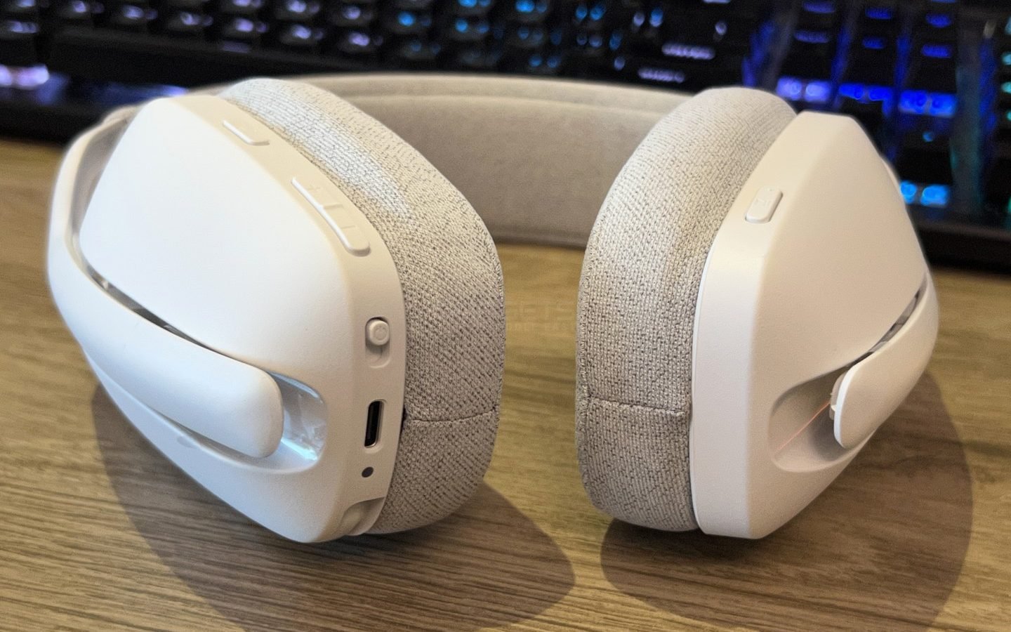 Logitech Zone Vibe 100 Review