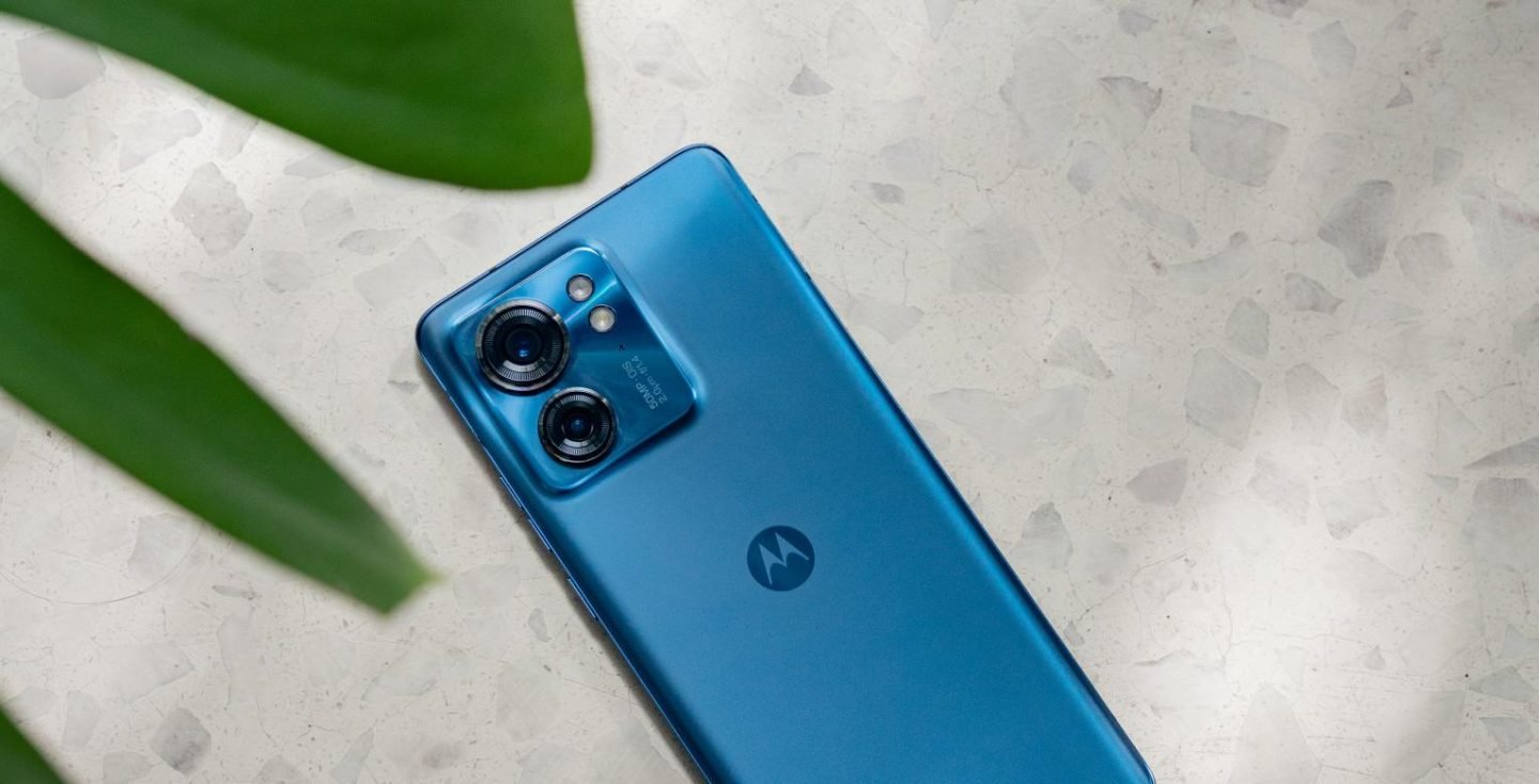 Motorola edge 40 announced in the UAE
