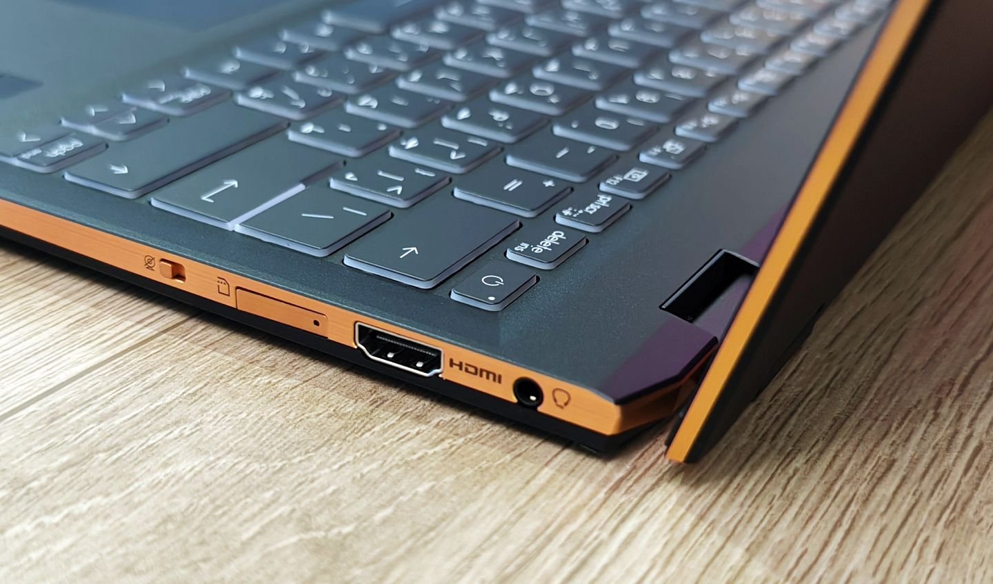 MSI Summit E13 Flip Evo Review Gadgets Middle East