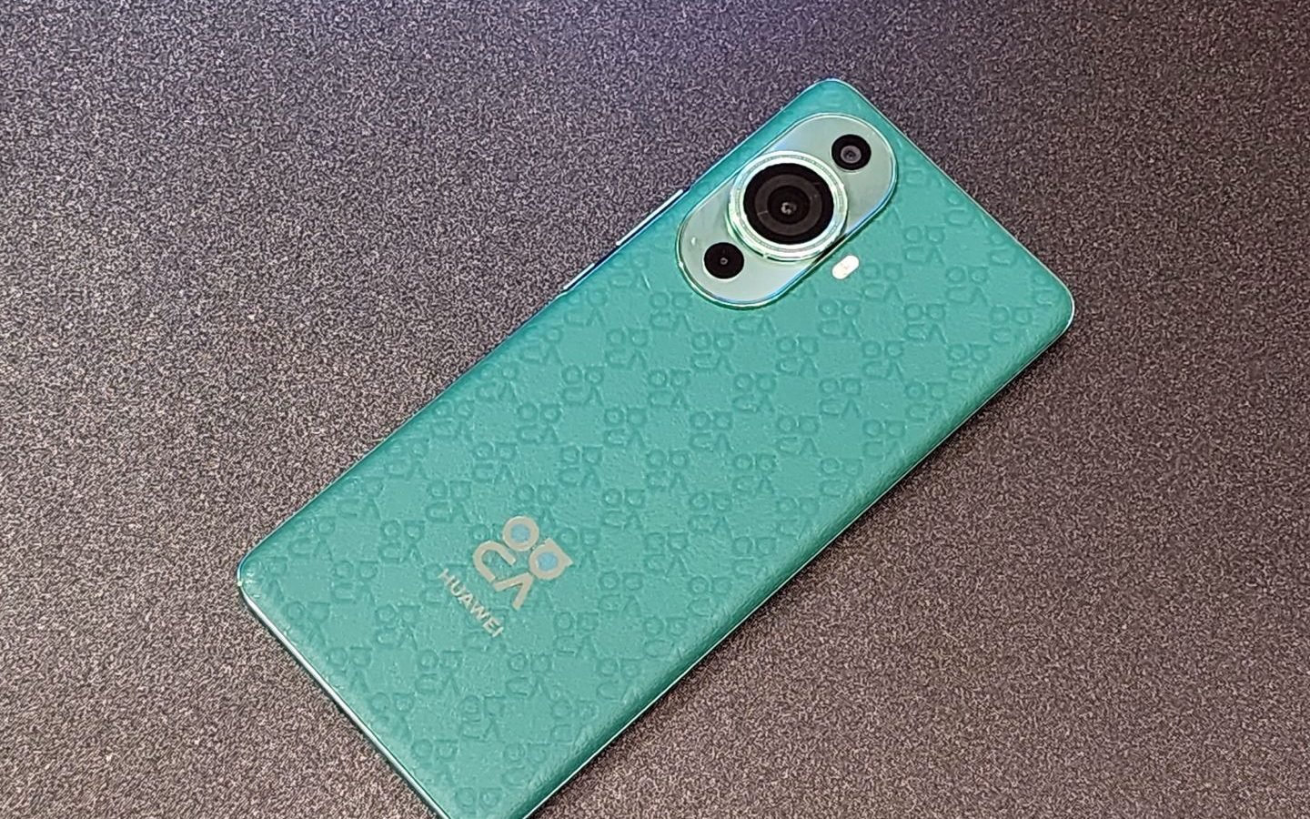 HUAWEI nova 11 Pro Review