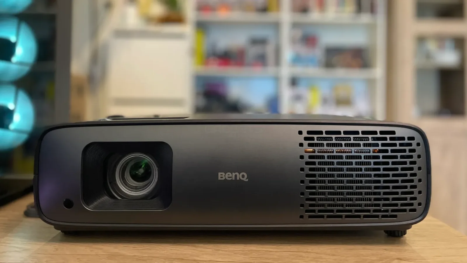 BenQ W4000i Hands-on Review