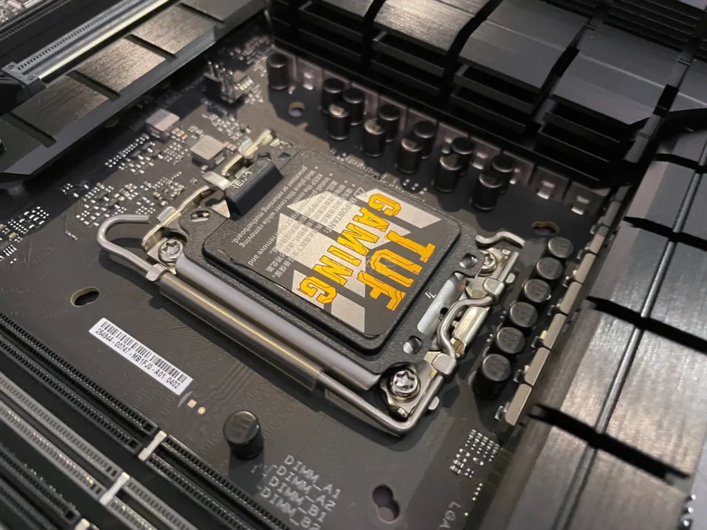 Asus TUF Gaming Z790-Pro Wi-Fi Hands-on