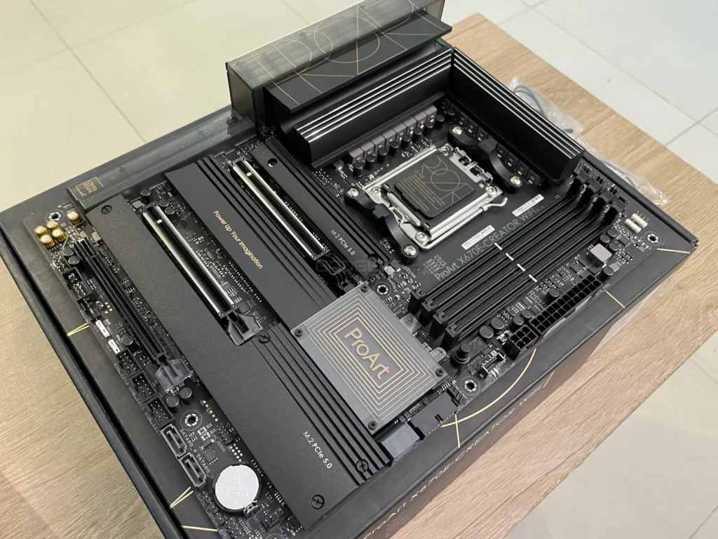 Asus ProArt X670E-Creator Wi-Fi Hands-on Review