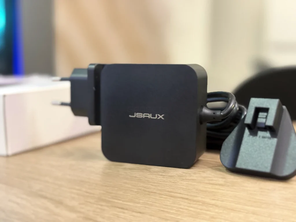 JSAUX 65W USB-C Foldable Charger Review