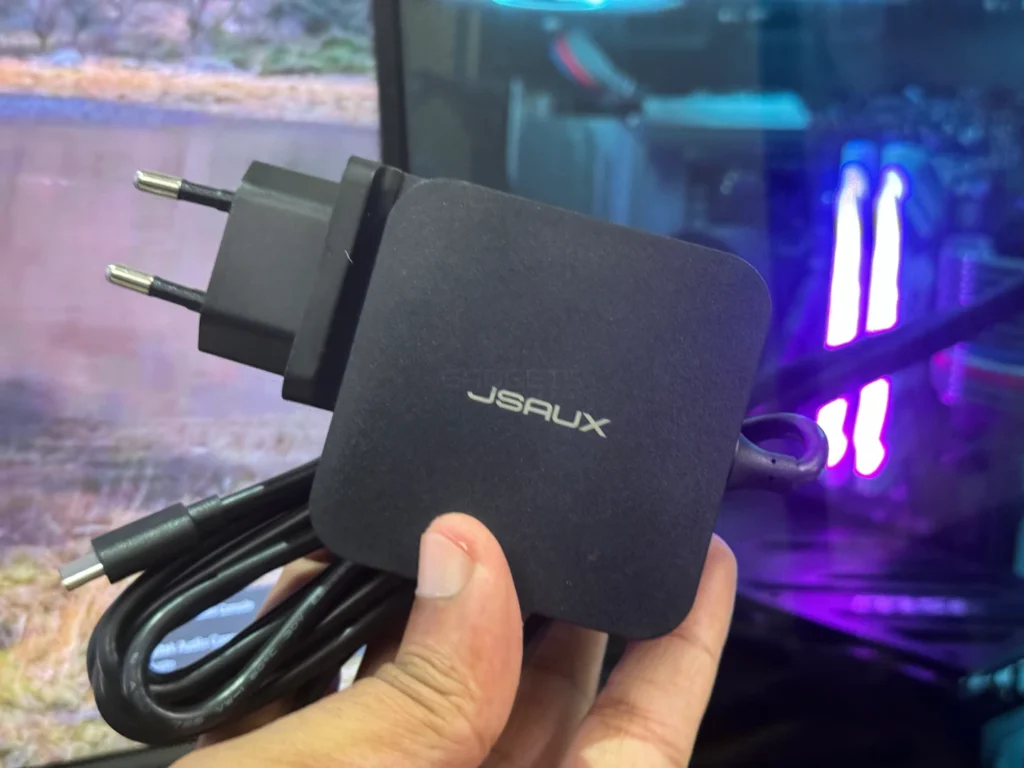 JSAUX 65W USB-C Foldable Charger Review