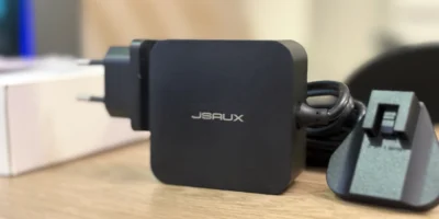 JSAUX 65W USB-C Foldable Charger Review