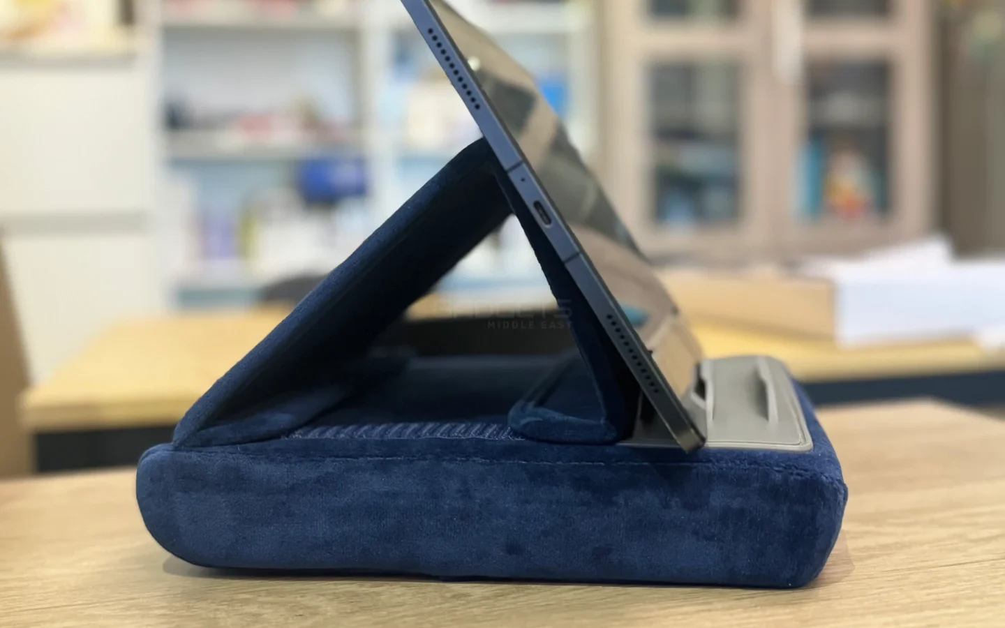 JSAUX Tablet Pillow Stand Review