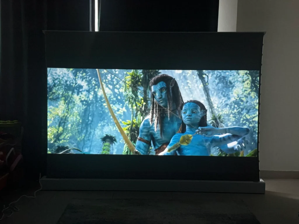 VIVIDSTORM S ALR Long Throw Projector Screen Review