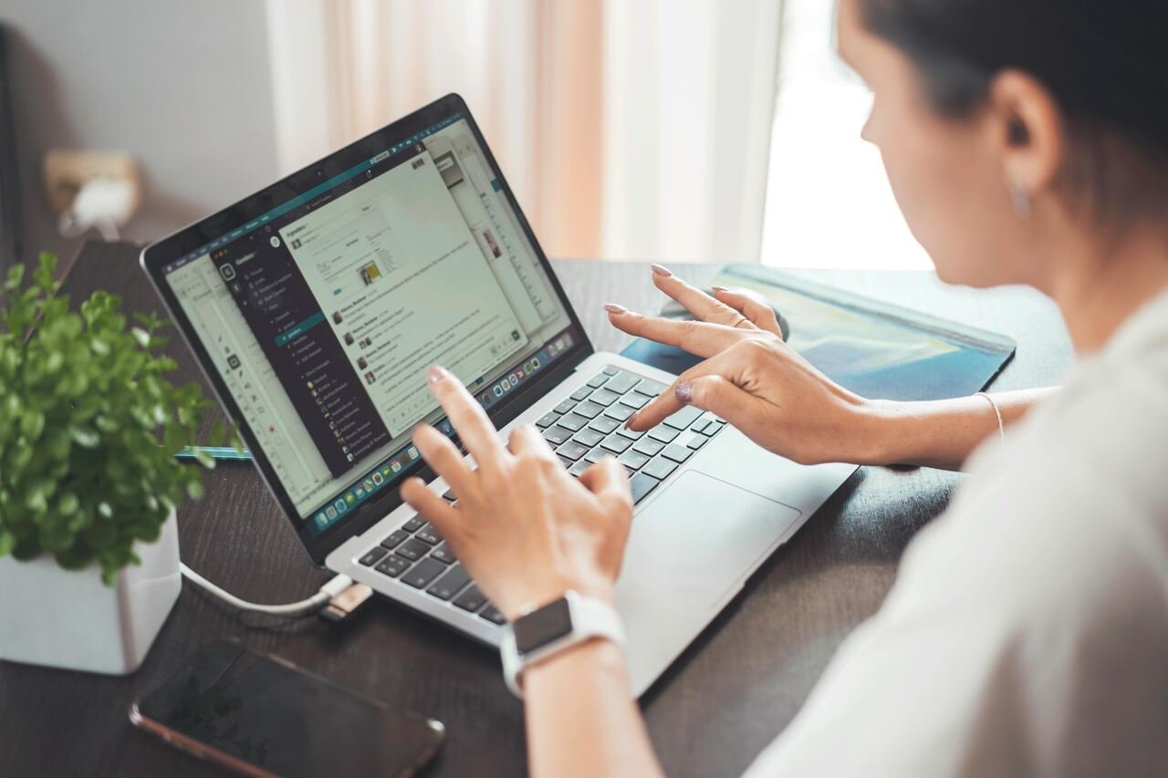 The role and impact of channel managers in modern business