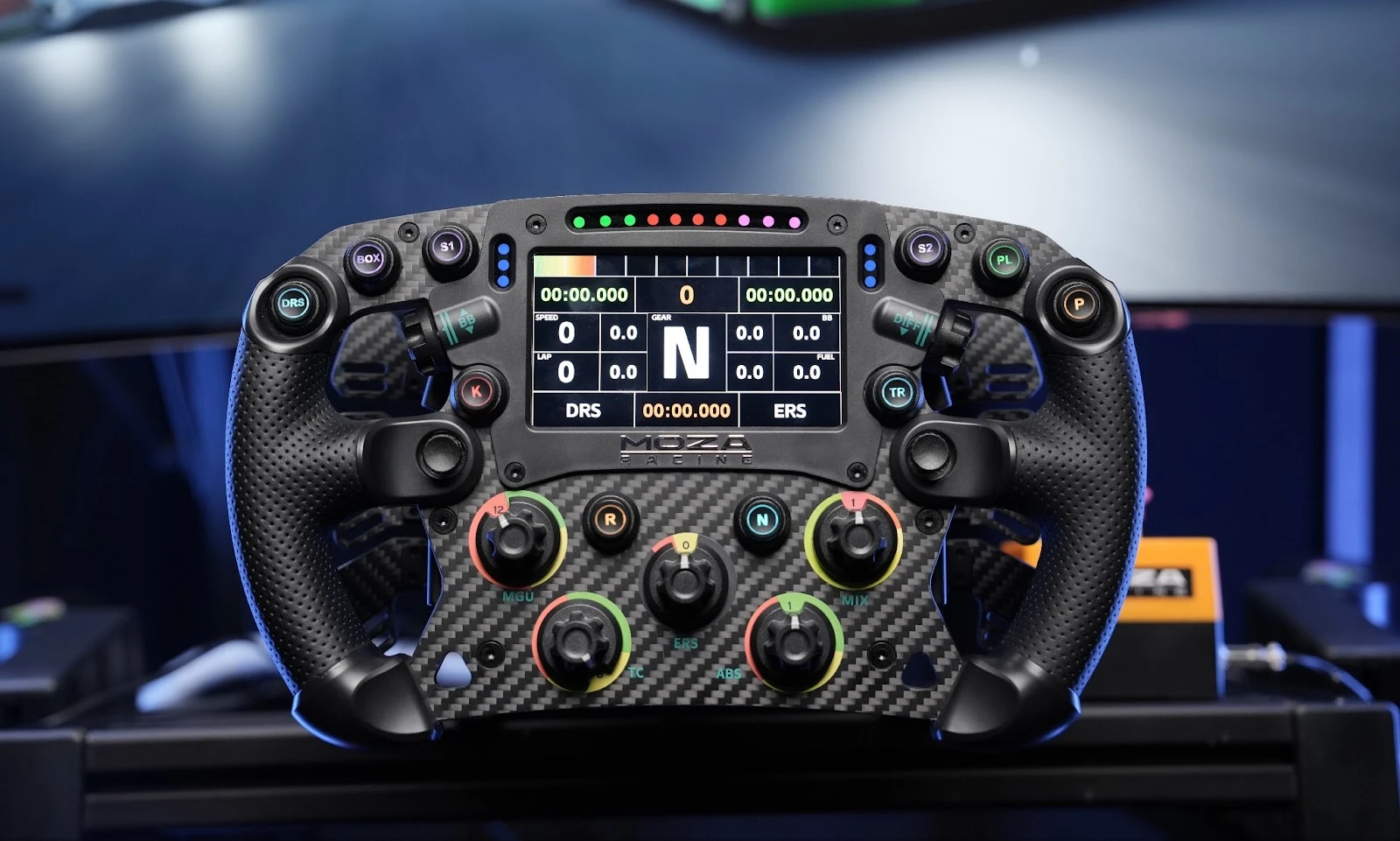 MOZA Racing Unveils the FSR2 Formula Wheel and CM2 Dash - Gadgets ...
