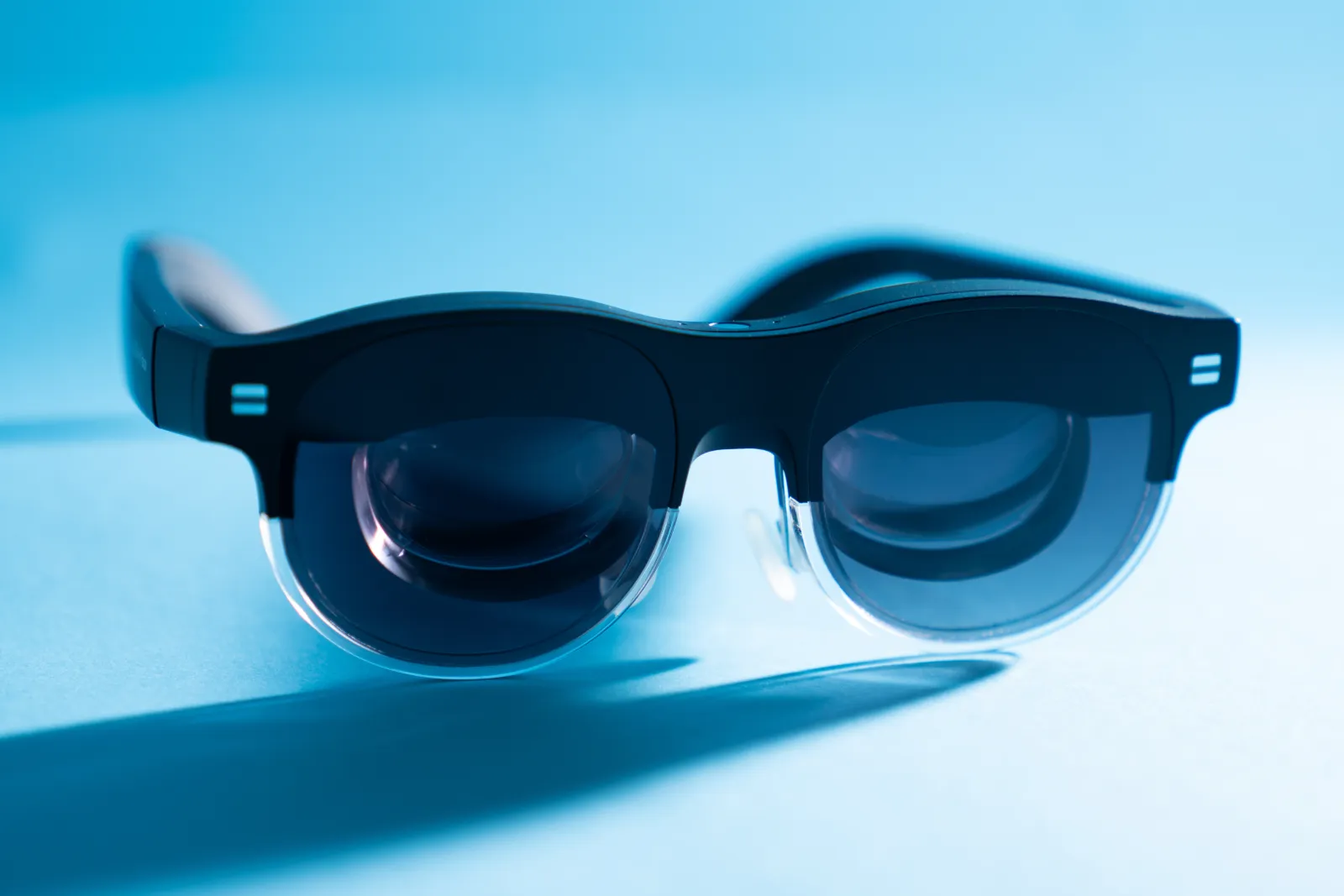 Asus-AirVision-M1-Review.webp