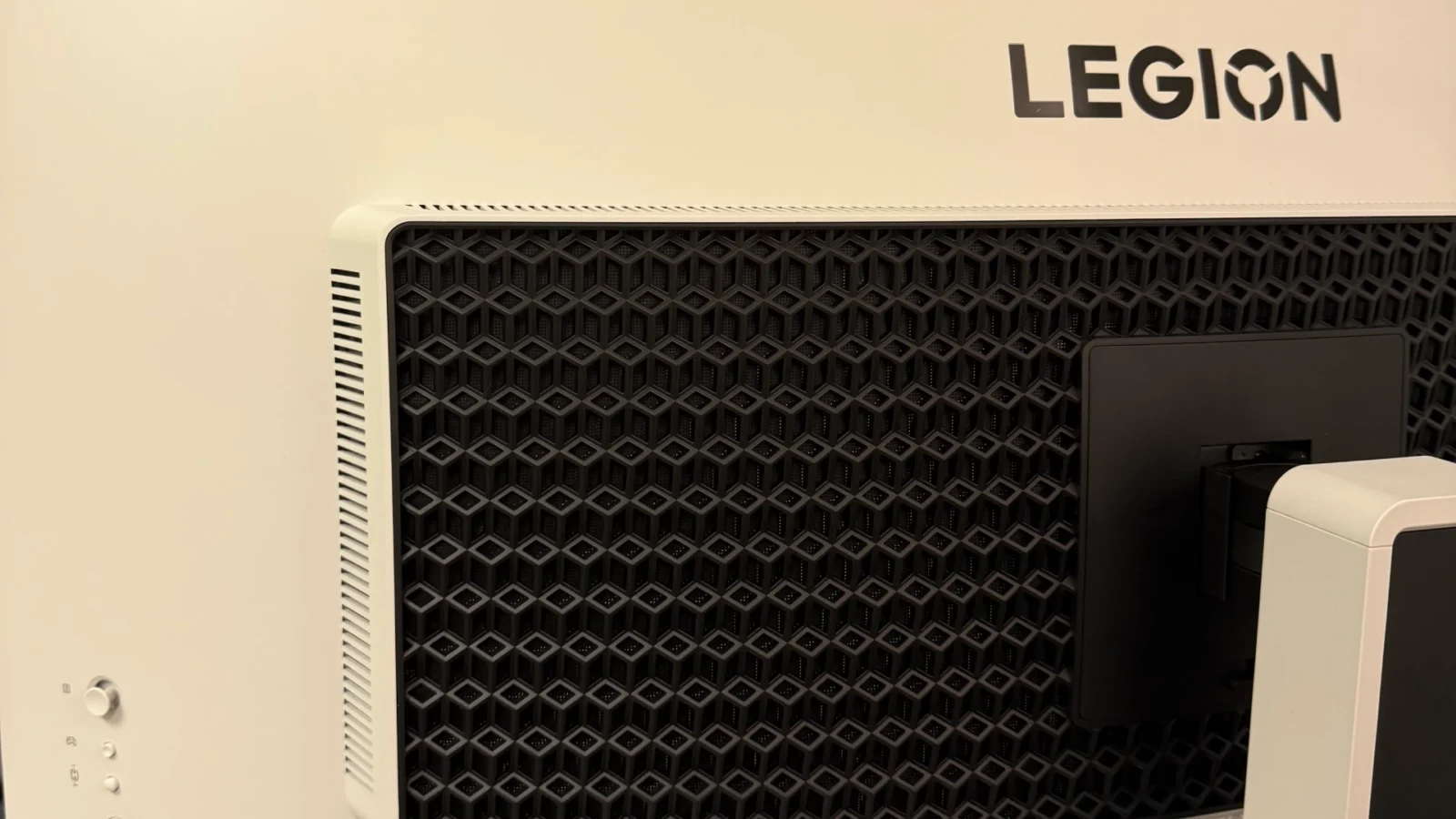 Lenovo Legion Pro 34WD-10 OLED Monitor Review