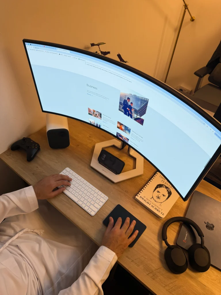 Lenovo Legion Pro 34WD-10 OLED Monitor Review