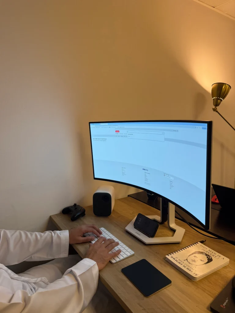 Lenovo Legion Pro 34WD-10 OLED Monitor Review