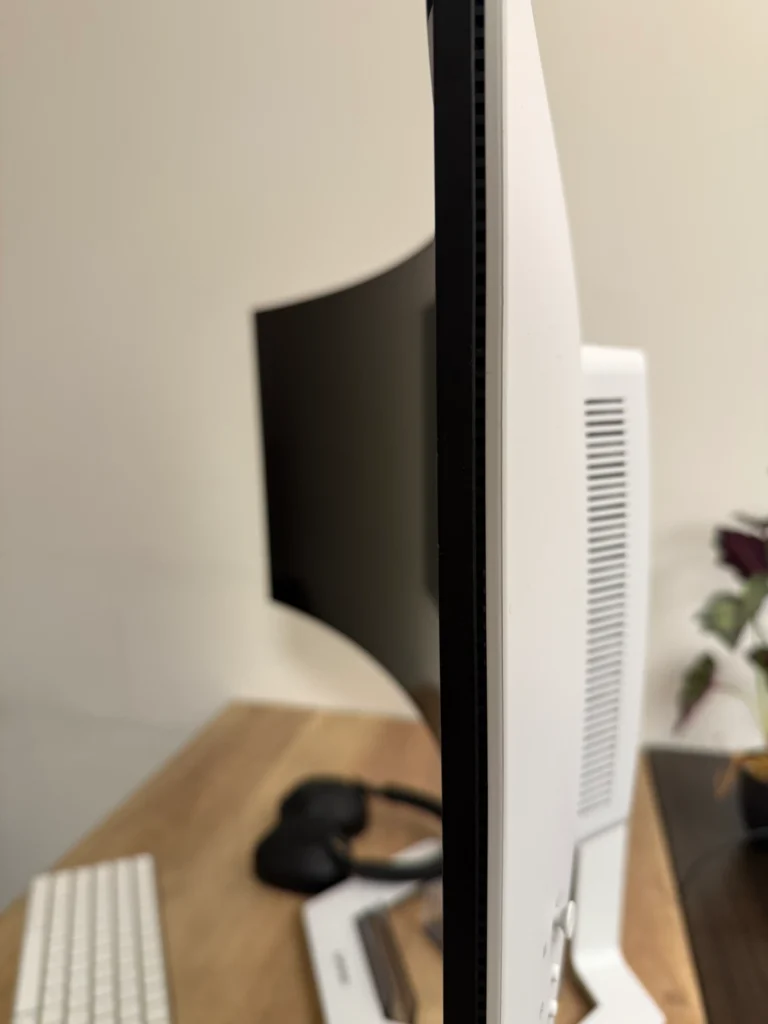 Lenovo Legion Pro 34WD-10 OLED Monitor Review