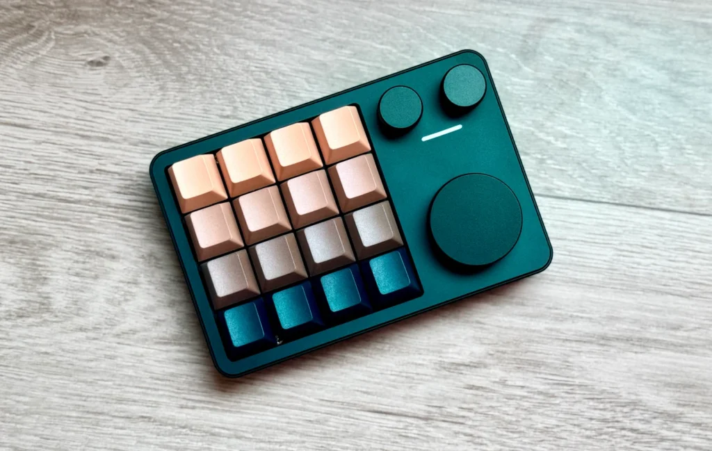 KiiBOOM Cybrix 16 Review