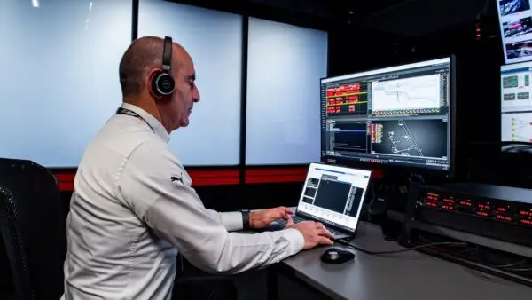 Lenovo and F1 Embracing an AI Future Together to Boost Technical Operations