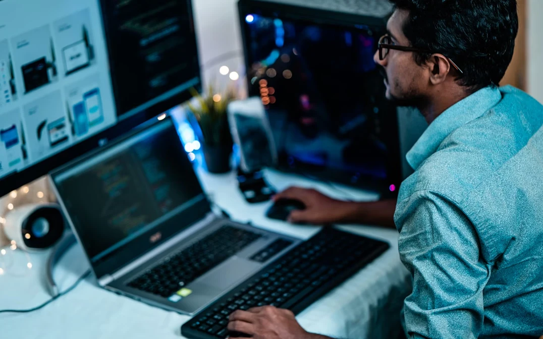 IT Help Desk Software with Asset Management: Streamlining Support and Tracking Assets