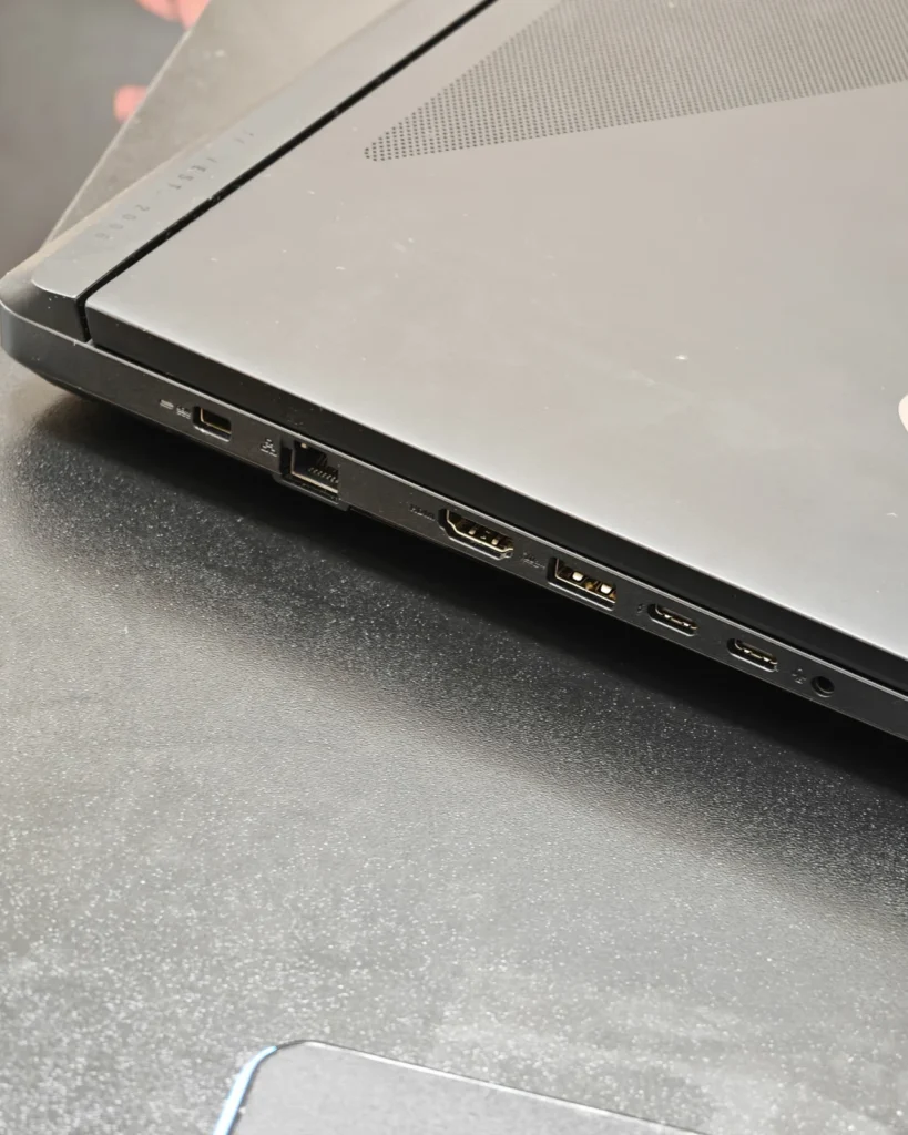 ASUS ROG Strix Scar 18 Review