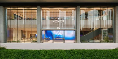 HONOR ALPHA Flagship Store Launches in Shenzhen