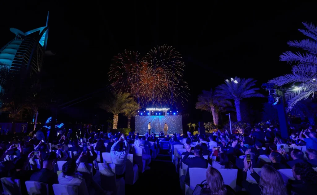 Debo Zhang Discusses the Magic8 Pro and the Future of AI Innovation