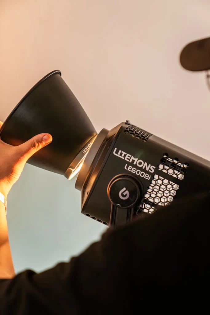 Godox LITEMONS LE600Bi Review