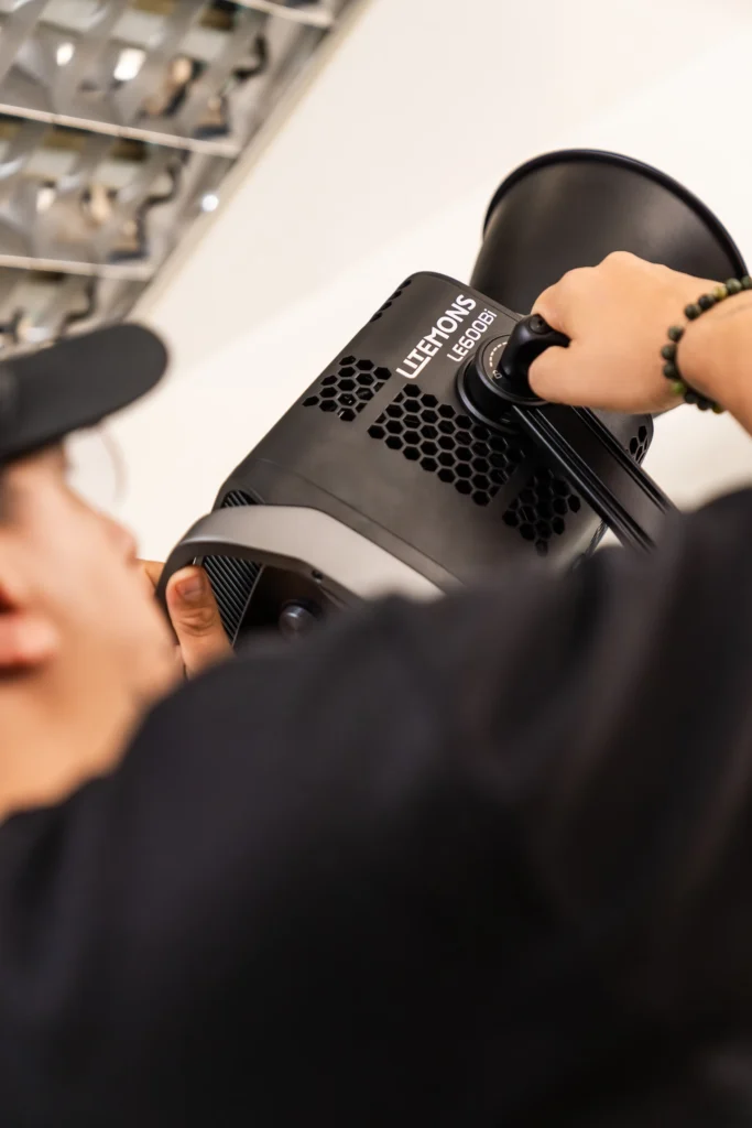 Godox LITEMONS LE600Bi Review