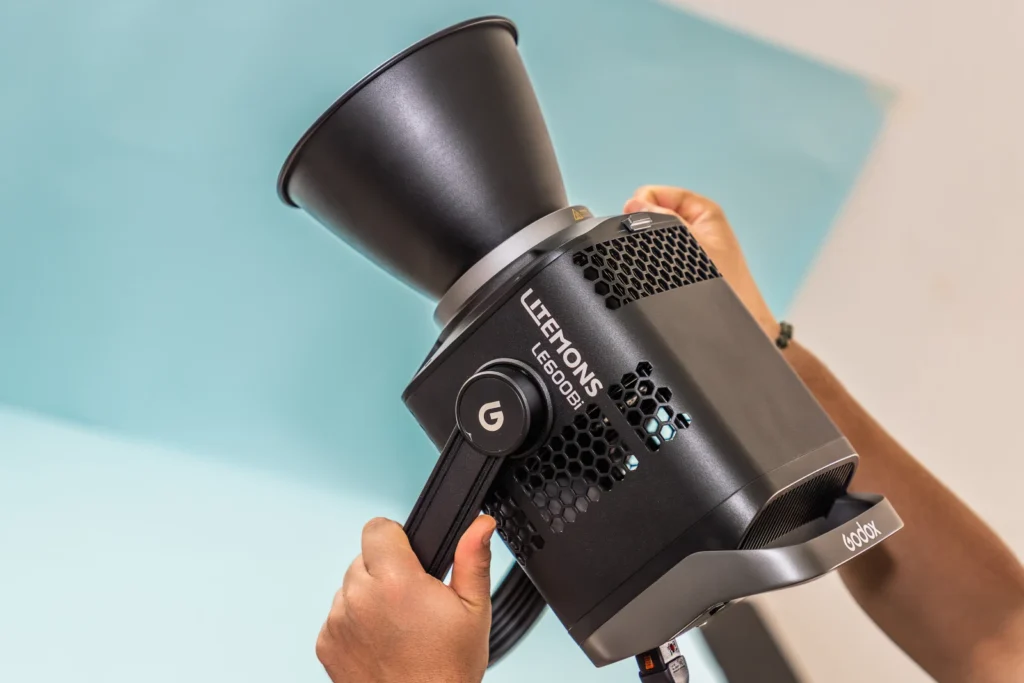 Godox LITEMONS LE600Bi Review