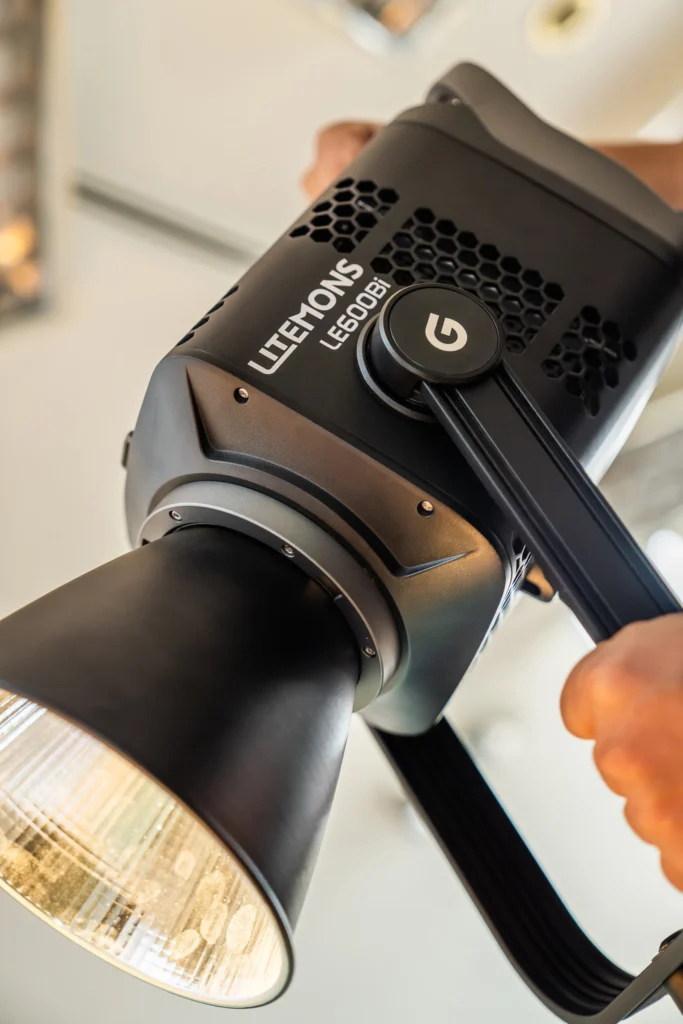 Godox LITEMONS LE600Bi Review