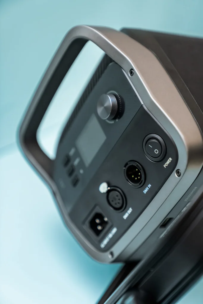 Godox LITEMONS LE600Bi Review