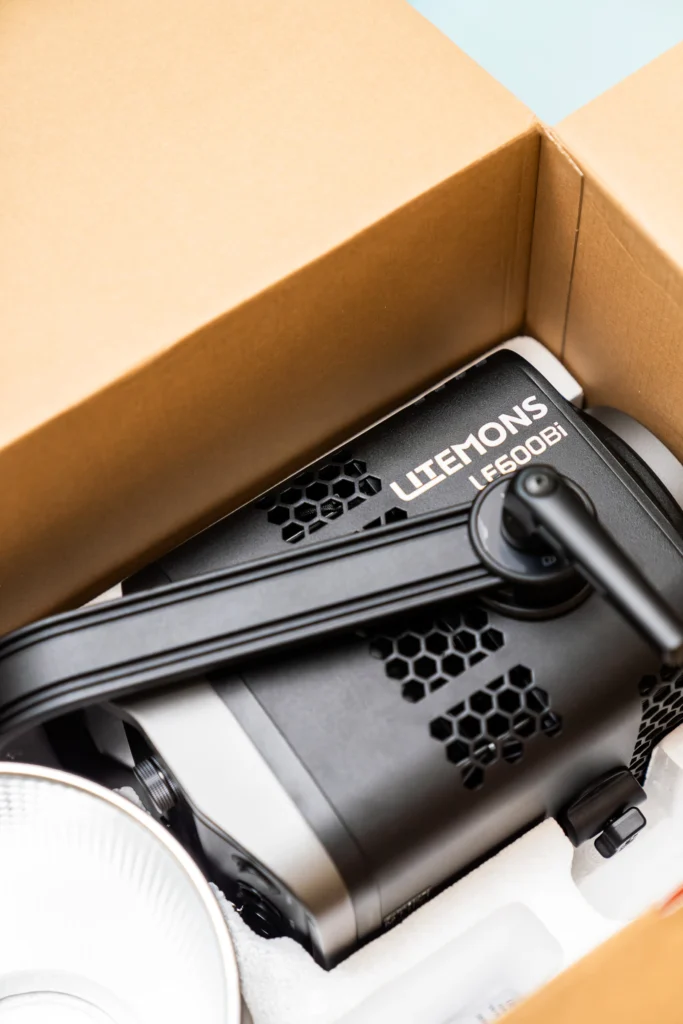 Godox LITEMONS LE600Bi Review