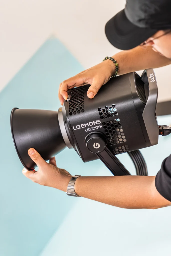 Godox LITEMONS LE600Bi Review
