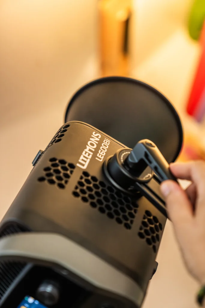 Godox LITEMONS LE600Bi Review