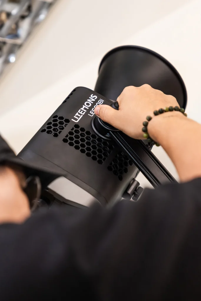 Godox LITEMONS LE600Bi Review