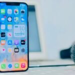 How to apply 3D spatial wallpapers on your iPhone in iOS 26