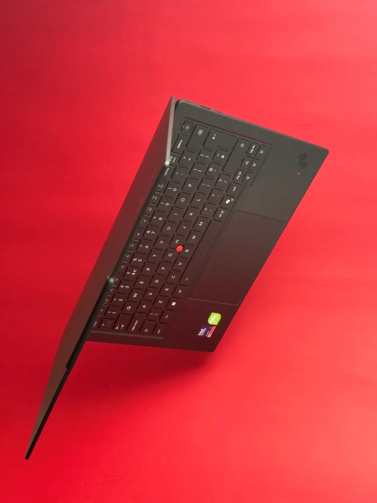 Lenovo ThinkPad X1 Carbon Gen 14 Aura Edition Review 17 Lenovo ThinkPad X1 Carbon Gen 14 Aura Edition Review